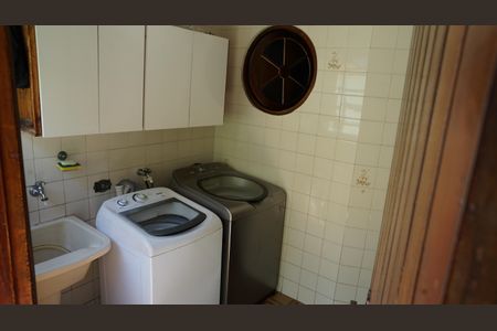 Casa à venda com 500m², 5 quartos e 5 vagasÁrea de Serviço