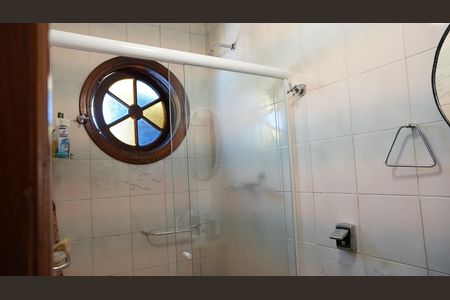 Casa à venda com 500m², 5 quartos e 5 vagasBanheiro da Suíte 2