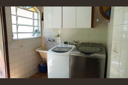 Casa à venda com 500m², 5 quartos e 5 vagasÁrea de Serviço
