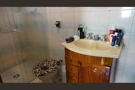 Casa à venda com 500m², 5 quartos e 5 vagasBanheiro da Suíte 2