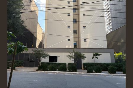 Studio para alugar com 30m², 1 quarto e sem vaga Studio para alugar com 30m², 1 quarto e sem vagaFachada