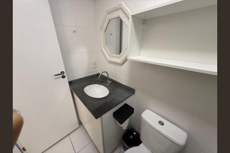 Studio para alugar com 30m², 1 quarto e sem vaga Studio para alugar com 30m², 1 quarto e sem vagaBanheiro