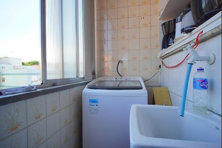 Apartamento à venda com 78m², 3 quartos e 1 vagaÁrea de Serviço