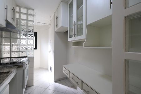 Apartamento à venda com 64m², 2 quartos e 1 vagaCozinha