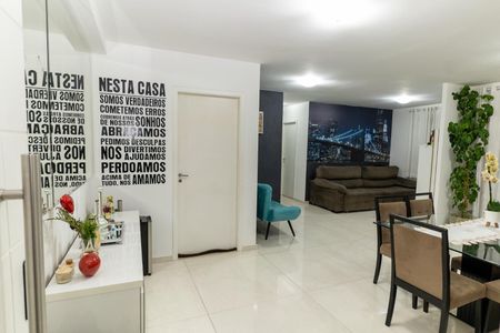 Sala de apartamento à venda com 2 quartos, 74m² em Jaguaribe, Osasco