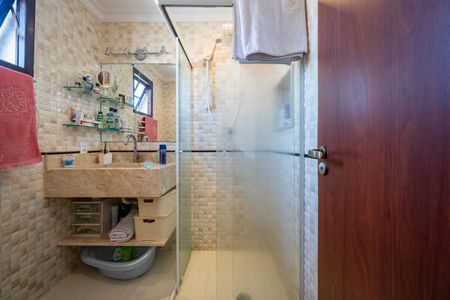 Casa de condomínio à venda com 268m², 3 quartos e 2 vagas Casa de condomínio à venda com 268m², 3 quartos e 2 vagasBanheiro da Suíte