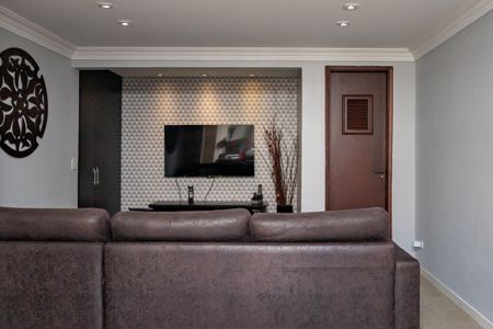 Casa de condomínio à venda com 268m², 3 quartos e 2 vagas Casa de condomínio à venda com 268m², 3 quartos e 2 vagasSala de TV