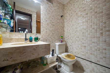 Casa de condomínio à venda com 268m², 3 quartos e 2 vagas Casa de condomínio à venda com 268m², 3 quartos e 2 vagasBanheiro