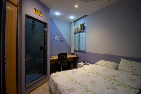 Casa à venda com 399m², 4 quartos e 4 vagasSuíte 2