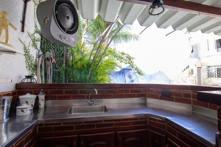 Casa à venda com 399m², 4 quartos e 4 vagasChurrasqueira