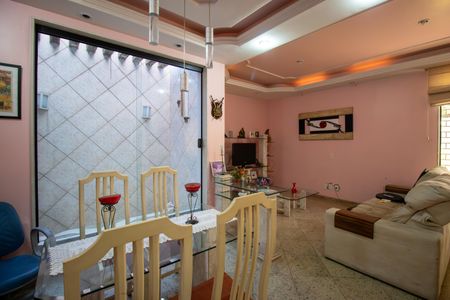 Sala de casa para alugar com 4 quartos, 399m² em Vila Kosmos, Rio de Janeiro