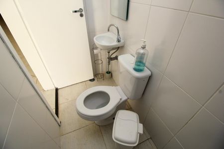 Casa à venda com 240m², 3 quartos e 4 vagasBanheiro da Garagem