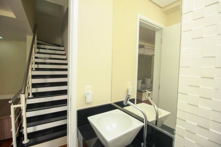 Casa à venda com 240m², 3 quartos e 4 vagasLavabo