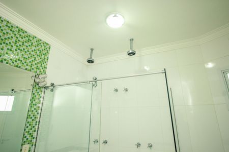 Casa à venda com 240m², 3 quartos e 4 vagasBanheiro da Suíte Master