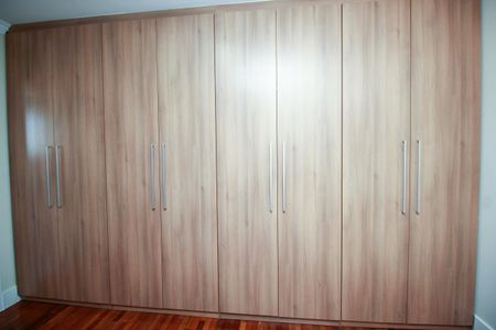 Casa à venda com 240m², 3 quartos e 4 vagasSuíte 3