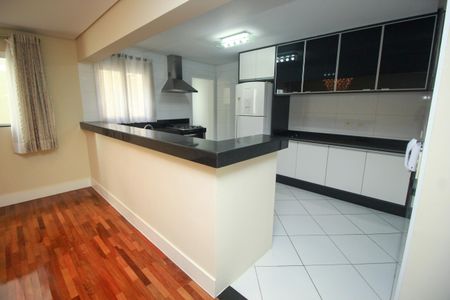 Casa à venda com 240m², 3 quartos e 4 vagasCozinha