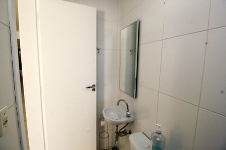 Casa à venda com 240m², 3 quartos e 4 vagasBanheiro da Garagem