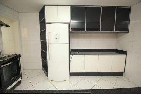 Casa à venda com 240m², 3 quartos e 4 vagasCozinha