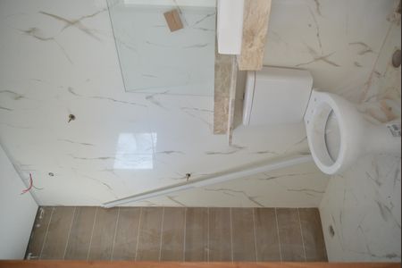 Casa à venda com 185m², 3 quartos e 4 vagasBanheiro da Suíte 2