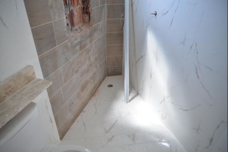 Casa à venda com 185m², 3 quartos e 4 vagasBanheiro da Suite1