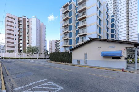 Apartamento para alugar com 60m², 2 quartos e 1 vaga Apartamento para alugar com 60m², 2 quartos e 1 vagaFachada