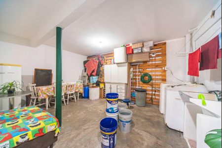 Casa à venda com 430m², 6 quartos e 2 vagas Casa à venda com 430m², 6 quartos e 2 vagasÁrea de Serviço