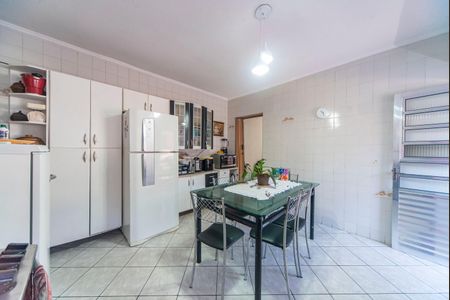 Casa à venda com 430m², 6 quartos e 2 vagas Casa à venda com 430m², 6 quartos e 2 vagasCozinha casa 2