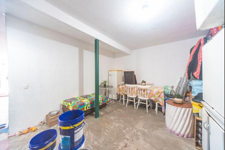 Casa à venda com 430m², 6 quartos e 2 vagas Casa à venda com 430m², 6 quartos e 2 vagasÁrea de Serviço