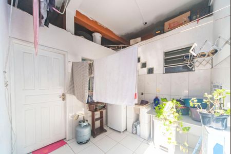 Casa à venda com 430m², 6 quartos e 2 vagas Casa à venda com 430m², 6 quartos e 2 vagasAcesso casa 3e4