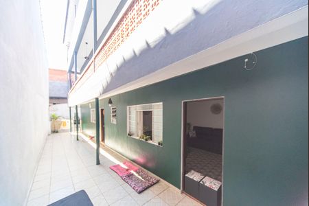 Casa à venda com 430m², 6 quartos e 2 vagas Casa à venda com 430m², 6 quartos e 2 vagasCasa 1 e Quintal