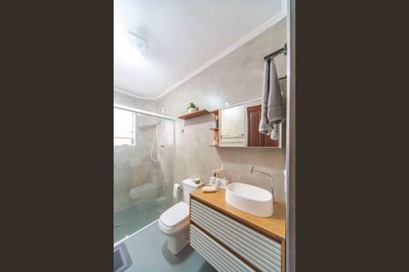 Casa à venda com 430m², 6 quartos e 2 vagasBanheiro 