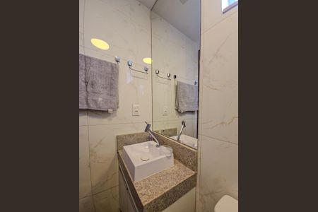 Apartamento para alugar com 50m², 2 quartos e 1 vaga Apartamento para alugar com 50m², 2 quartos e 1 vagaBanheiro da Suíte