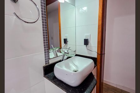 Apartamento para alugar com 59m², 2 quartos e 2 vagas Apartamento para alugar com 59m², 2 quartos e 2 vagasBanheiro