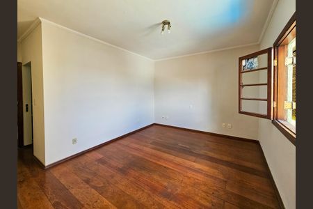 Casa para alugar com 405m², 3 quartos e 5 vagasSuíte