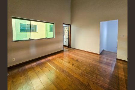 Casa para alugar com 405m², 3 quartos e 5 vagasSuíte