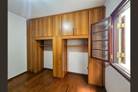 Casa para alugar com 405m², 3 quartos e 5 vagasQuarto