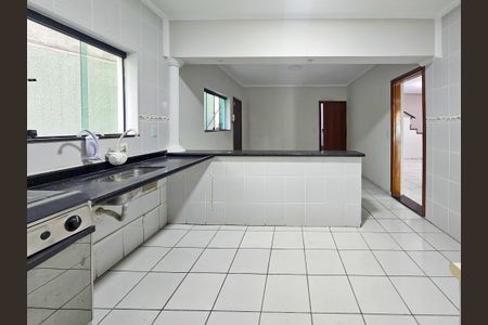 Casa para alugar com 405m², 3 quartos e 5 vagasCozinha