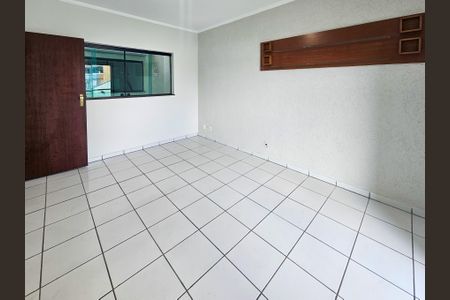 Casa para alugar com 405m², 3 quartos e 5 vagasSuíte 2