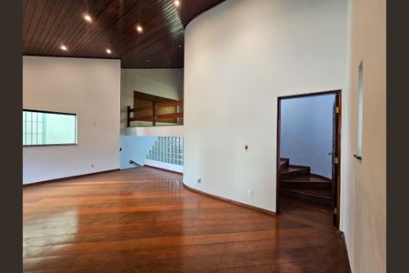 Casa para alugar com 405m², 3 quartos e 5 vagasSala
