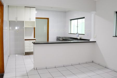 Casa para alugar com 405m², 3 quartos e 5 vagasCozinha