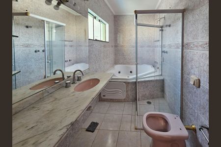 Casa para alugar com 405m², 3 quartos e 5 vagasBanheiro da Suíte 2