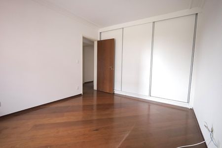 Apartamento para alugar com 130m², 3 quartos e 2 vagasQuarto 3