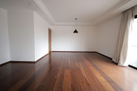 Apartamento para alugar com 130m², 3 quartos e 2 vagasSala