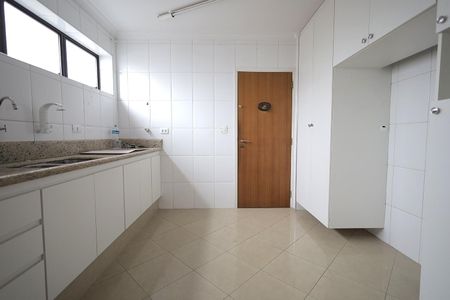 Apartamento para alugar com 130m², 3 quartos e 2 vagasCozinha