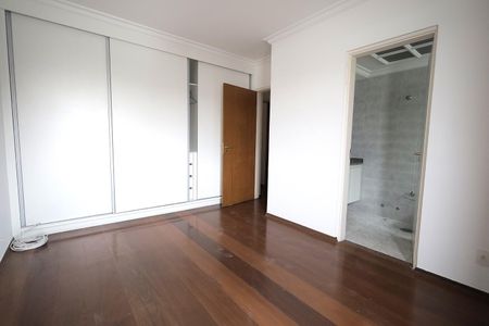 Apartamento para alugar com 130m², 3 quartos e 2 vagasQuarto Suíte 1