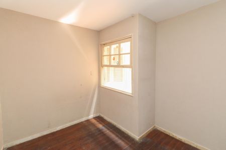 Quarto 1 de casa para alugar com 2 quartos, 90m² em Vila Sabrina, São Paulo