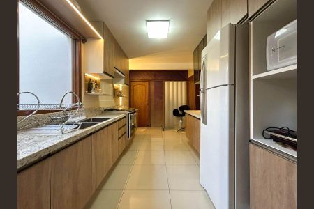 Apartamento para alugar com 280m², 5 quartos e 2 vagasCozinha