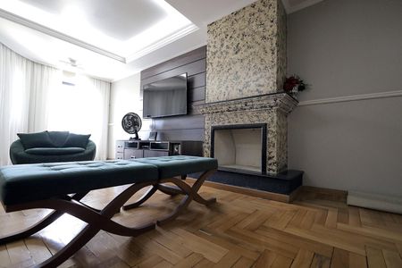 Casa à venda com 277m², 3 quartos e 6 vagasSala