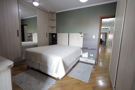 Casa à venda com 277m², 3 quartos e 6 vagasQuarto Suíte 3