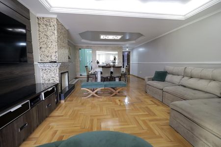 Casa à venda com 277m², 3 quartos e 6 vagasSala